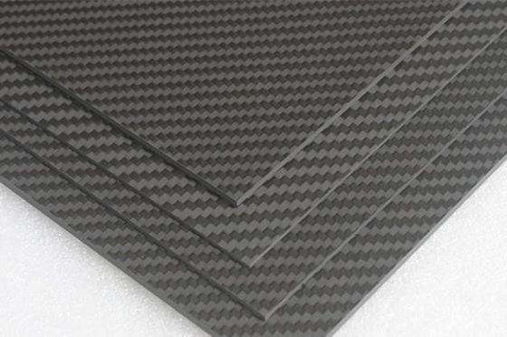 200*300mm Glossy Twill 3K Carbon Fiber Reinforced Composite Sheet untuk Motor Quadcopter RC
