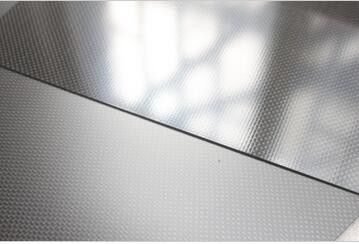 Berat Ringan dan Kekuatan Tinggi 600*600mm 3K Plain Matte Carbon Fiber Sheet